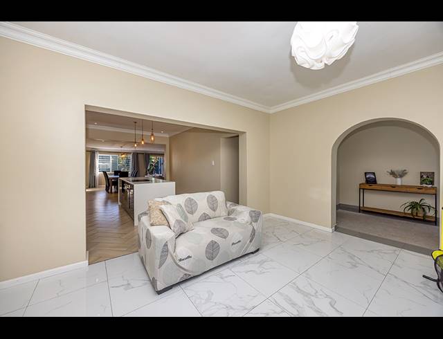 3 BEDROOM HOUSE FOR SALE IN AVONDALE